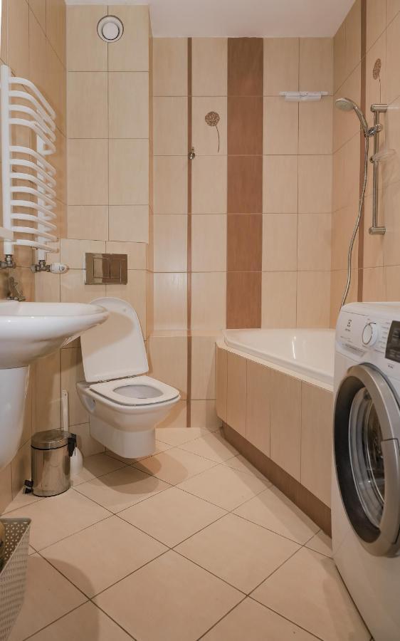 Cosy And Comfortable Apartment In Cracov Krakow Bagian luar foto